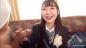 250325つい先程まで高校生やってた美女e2