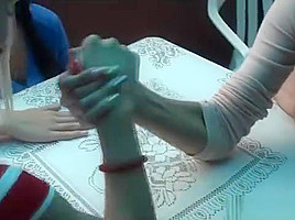 3 girls arm wrestling