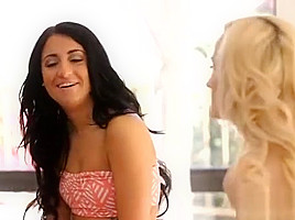 Alluring Babe Acquires To Entertain Two Tough Ramrods