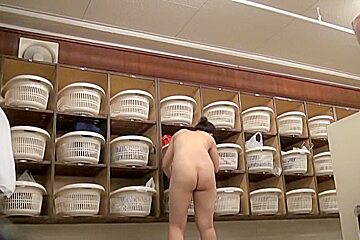 Asian butts naked and in panties in changing room pk12