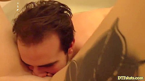 Bella Murs Bathroom Quickie - Bella Mur