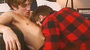 Big dick gay flip flop with cumshot