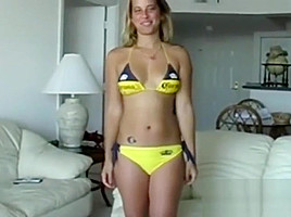 Blonde Beach Bombshell Bares It All For The Cam