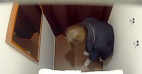 Busty mature fuck in a massage parlor