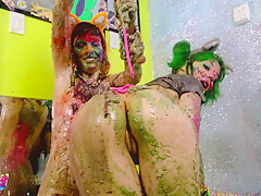 Cake Sploshing Real Lesbians