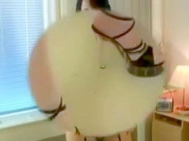 Cute immature in pink nylons makes home sex tape with bf