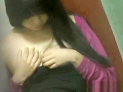 Cute japanese babe rubs