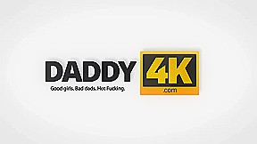 DADDY4K  Un vieux chauve goute a la chatte de la petite amie de Step son fils