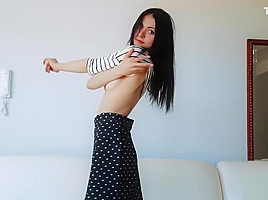 Eilona - Brunette in stockings