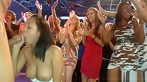 Exciting cock sucking party