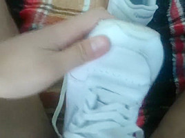 Fuck and cum in my neighbor's reebok sneakers