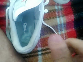 Fuck and cum in my neighbor's reebok sneakers