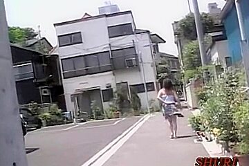 Garage top sharking with full-figured small oriental tramp being really surprised