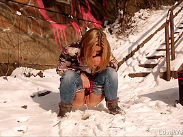 Girls Peeing Outdoors-3 - Compilation