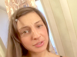 Gorgeous teen 18+ brunette masturbates in HD