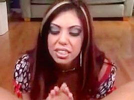 Handjob: Satine Phoenix
