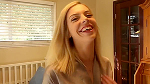 Kinky Family - Allie Nicole - Eating & fucking stepsis pussy