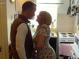 Naughty British Housewife Fucking And Sucking - MatureNL