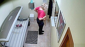 Older Milf Tanning Her Shaved Tight Pussy
