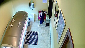 Older Milf Tanning Her Shaved Tight Pussy