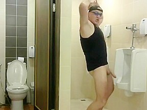 Patong Beach Hotel Toilet