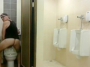 Patong Beach Hotel Toilet