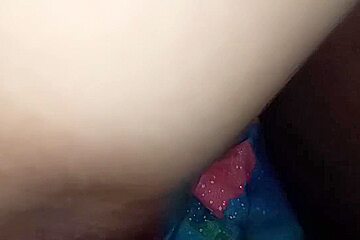 Quick Cum During Lunch At The Clinic