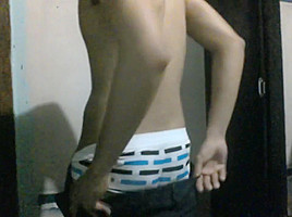 Ray atrapado masturbandose