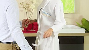 Sexy Nuru Masseuse Jizz