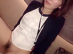 She presses her face and cunnilingus, spreads her legs and licks the cock in front of her 