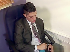 Solo brit chav wanking in the office
