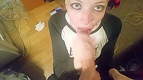 Swedish girlfriend suck and facial
