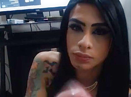 Ts luxyshy in a hot blowjob pov