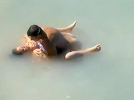 big beautiful woman got screwed in the sea
