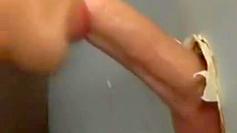 gloryhole fuck