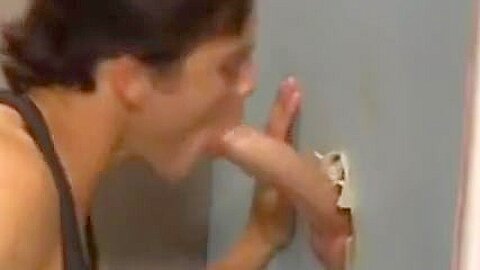 gloryhole fuck