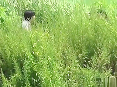 japanese schoolgirls 18+ - outdoor pee 1