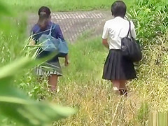 japanese schoolgirls 18+ - outdoor pee 1