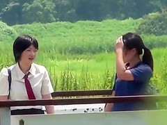 japanese schoolgirls 18+ - outdoor pee 1
