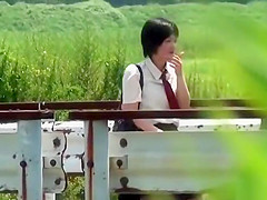 japanese schoolgirls 18+ - outdoor pee 1