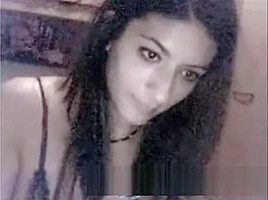 ndian Jalandhar Babe Jasmeet Exposed Her Big Hot Boobs Infront Of Webcam