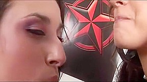 two gorgeous models swap spit